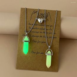 Kettingen 2 stks/set Magneet Trekt Paar Ketting Hart Zeshoekige Stenen Hanger Sieraden Minnaar Cadeau Voor Vrouwen Mannen