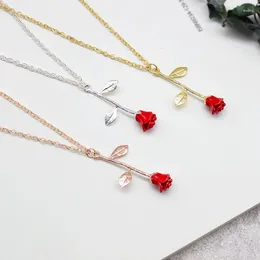 Chaînes 3D Rose rouge Pendentif Colliers Beauté élégante et collier rempli d'or Bijoux Cadeau de bienvenue pour femmes fille