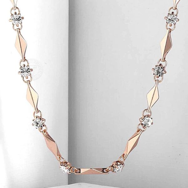 Chaînes 4/5mm Collier pour femme 585 Chaîne remplie d'or rose Perle rhombique Strass Lien Feuille Charmes GN238