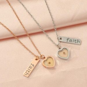 Chaînes 5pcs / lot en acier inoxydable amour et pendentif rectangulaire colliers pour femmes hommes métal blanc avec foi collier amoureux cadeau