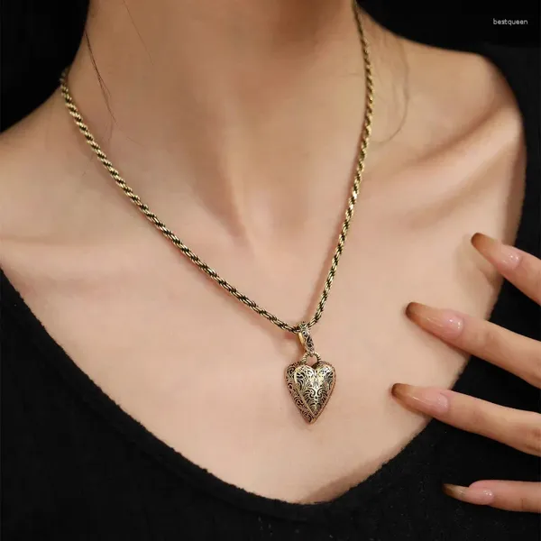 Cadenas 925 Collar de plata esterlina Golden Vintage Heart Colgante Punk Geométrico para mujeres Chica Joyería Regalo Gota al por mayor