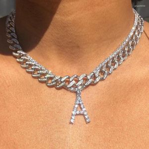 Chaînes A-Z personnalisé strass Tennis chaîne lettre collier pour femmes hommes HipHop bijoux Alphabet pendentif tour de cou en gros