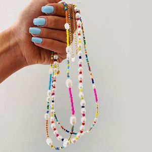 Chaînes Colliers de style américain et bohème avec couleur contrastée Véritables fausses perles faites à la main pour femmes