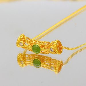 Chaînes Artisanat d'or antique dans le collier Vintage incrusté naturel vert jade calcédoine pendentif lumière luxe clavicule chaîne bijoux