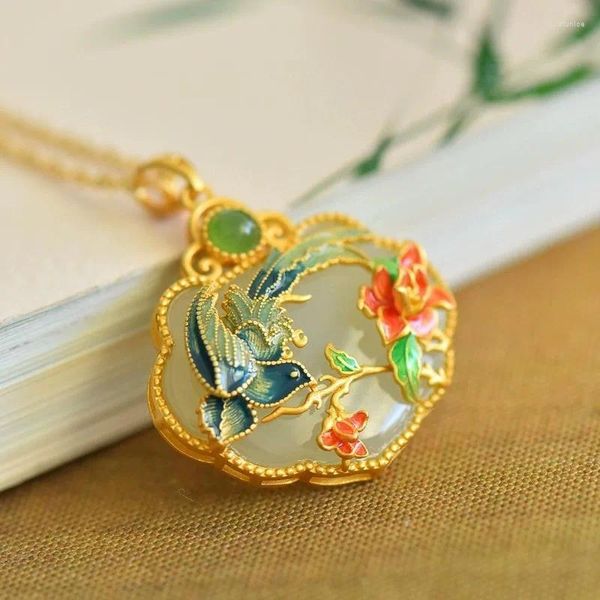 Chaînes Ant Light Luxe Classique Émail Magpie Collier Naturel Un Jade Blanc Ruyi PendentifVintage Exquis Fine Bijoux