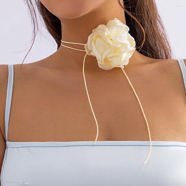 Chaînes Austyn avec grande fleur collier ras du cou pour femmes élégante chaîne de corde à lacets sur le cou 2023 accessoires de bijoux de mode