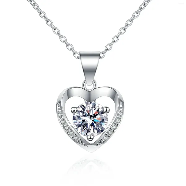 Chaînes AZ385-X Lefei Mode Tendance Luxe Classique Moissanite Diamant-Set 1 Ct Coeur Collier Femmes 925 Argent Parti Charms Bijoux Cadeau