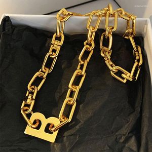 Chaînes B Lettre Exagérée Collier Chaîne Épaisse Hip Hop Clavicule Tendance Bijoux De Fête