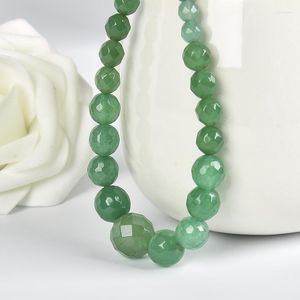 Chaînes de perles de taille distincte et collier de jaspe Dong Ling vert le plus naturel de 6 à 14 mm.Le double onze surpris