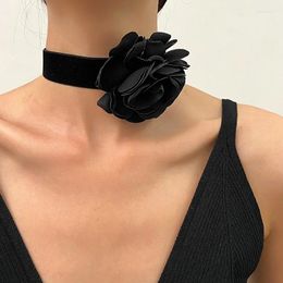 Ketten Große Rose Blume Halskette Für Frauen Mode Schwarz Rot Rosa Blau Samt Weibliche Elegante Choker Kragen Party Schmuck