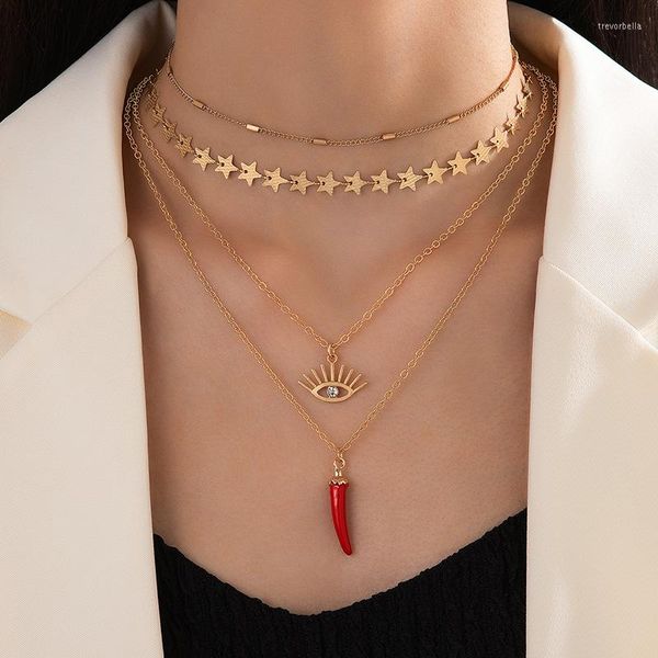 Chaînes Bohemian Red Pepper Set avec des yeux de brique Pendentif Collier pour femmes Alliage Métal Five Point Star String Quatre pièces