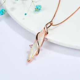 Kettingen charmant rosé vergulde paardenoogvuur opaal hanger ketting