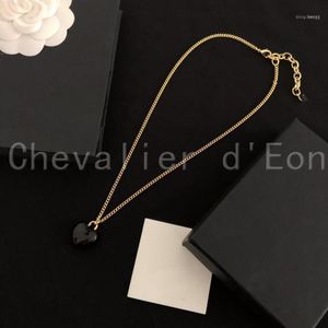 Chains Chevalier d'Eon Brand Vintage Black Love Heart Pendant Chain ketting voor vrouwen Girls Fashion Party Jewelry 2022