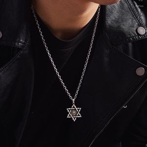 Chaînes Classique Mode Six Étoiles Collier Personnalité Pour Hommes Rétro Crâne Garçons Bijoux De Fête En Gros