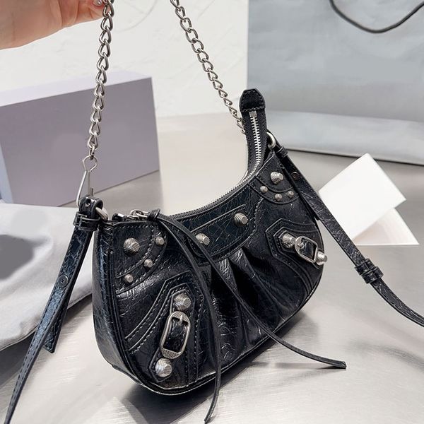 Cadenas Bolsos de embrague Cadena de media luna Bolso Hobo Diseñador Bolso cruzado Plisado Piel de cordero plisado Bolsos de media luna Bolsos de señora Monedero Letras Bolso interior