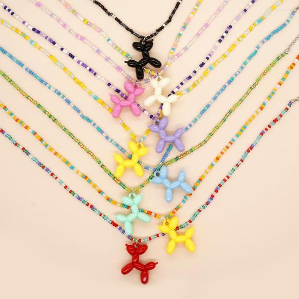 Chaînes colorées domestiques Mizhu acrylique stéréoscopique chien mélange et match collier pendentif pliant pour hommes et femmes avec un approvisionnement adéquat