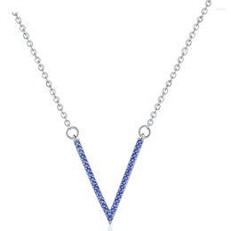 Chaînes cuivre lettre pendentif en forme de V Simple Zircon collier pour femmes Micro incrustation tendance dames bijoux en gros mode