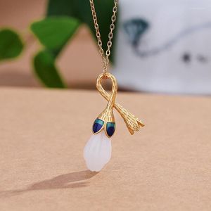 Kettingen Rechtbankstijl Vintage Natuurlijk Een Witte Magnolia Hanger Oude Gouden Ambachtelijke Emaille Bloem Ketting Eenvoudige Verse Charme Sieraden