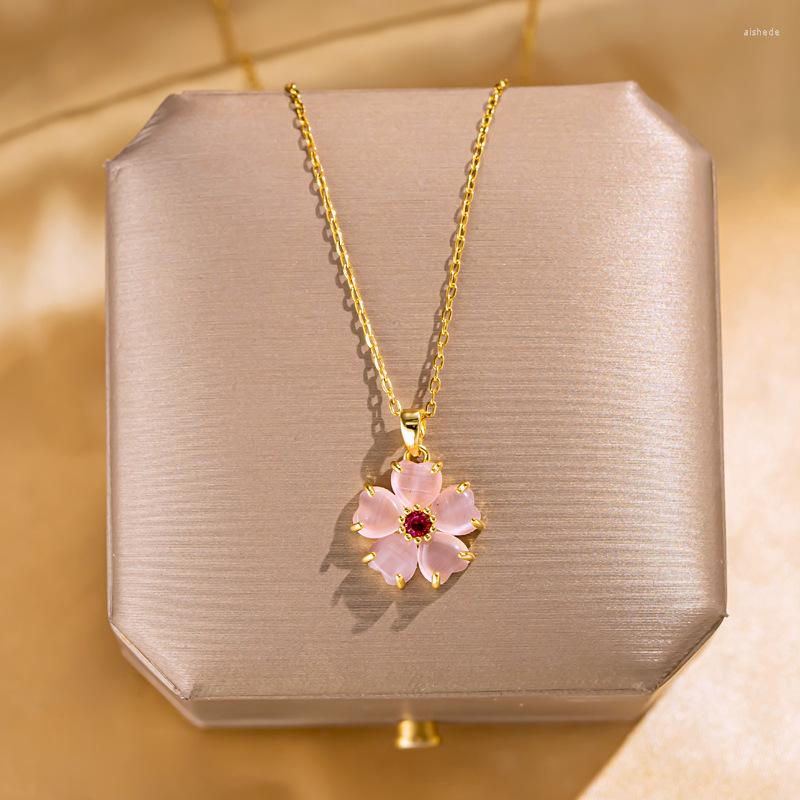 Kedjor Creative Cherry Blossom Pendant Necklace For Women Crystal Zircon Rose Opal Love Heart Flower Clavicle Chain Romantiska smycken