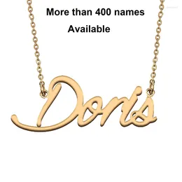 Chaînes Cursives Lettres initiales Nom Collier pour Doris Fête d'anniversaire Année de Noël Graduation Mariage Saint Valentin Cadeau