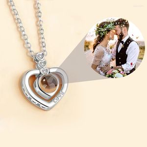 Chaînes collier de Projection personnalisé pendentif bijoux pour petite amie femme amant Couple cadeaux 2022 dans des colliers romantiques créatifs