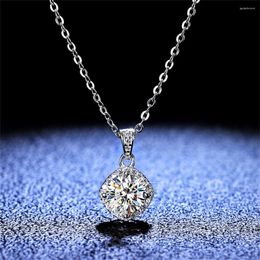 Chaînes D Couleur VVS1 Moissanite 1ct Diamants S925 En Argent Sterling De Luxe Charme Carré Pendentif Collier Femmes Marque Fine Jewelry
