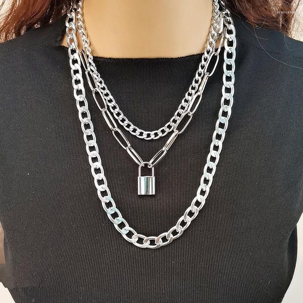 Chaînes Double tour de cou serrure collier en couches sur le cou avec Punk bijoux clé cadenas pendentif chaîne pour femmes pull