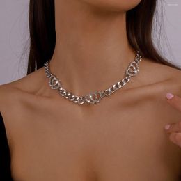 Chaînes Double Love Heart Collier géométrique Micro-embelli Niche Chaîne exagérée Français Rétro pour femme