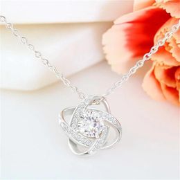 Ketens eeuwige hart diamanten ketting dames veelzijdige retro trui keten Europese en Amerikaanse sieraden geschenken bruiloft trend eeuwigheid