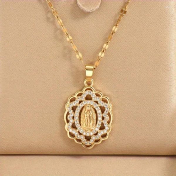 Chaines Fashion européenne et américaine magnifique MINIMALISTE FEMMES SKIN SKIN STAR Micro Colorful Zircon Virgin Mary Hollow Collier Collier