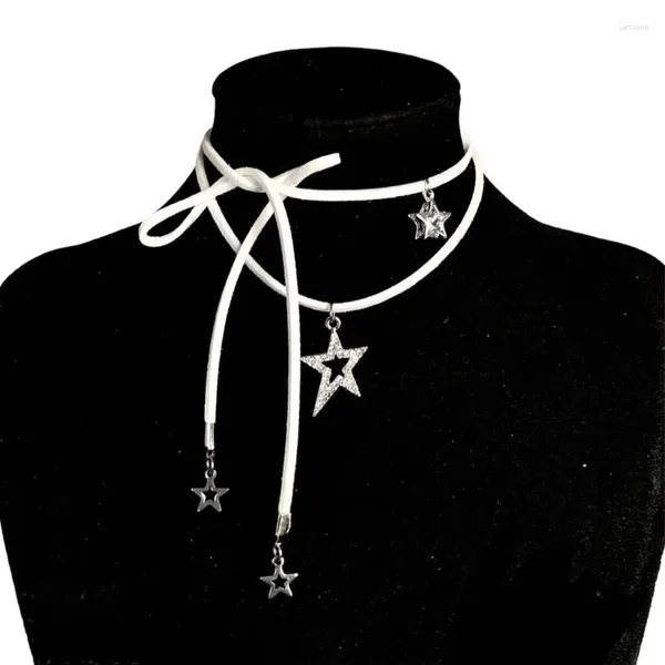 Chaînes Roman européen et américain Simple Étoile à cinq branches All-Match Chaîne de clavicule réglable Tissu coréen Collier de vent froid