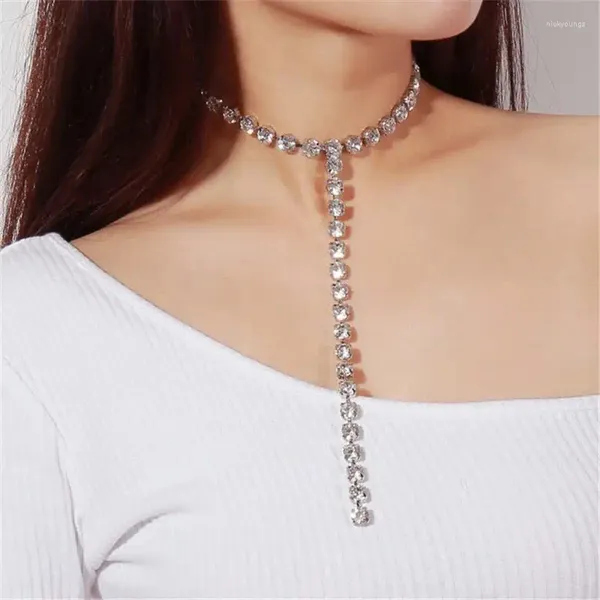 Cadenas Moda Gran Rhinestone Collar Brillante Cristal Exquisito Escote Femenino Simple Joyería Clásica Al Por Mayor