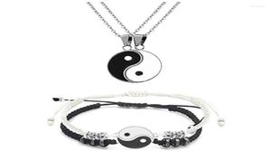 Chains Fashion Creative Gossip Figure Yin Yang Collier Collier Bracelet en cuir pour femmes Bijoux d'anniversaire d'anniversaire Gift4789979