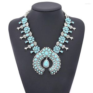 Chaînes mode éthique bohème collier pour femmes Turquoise fleur pendentif alliage fête cadeau colliers bijoux
