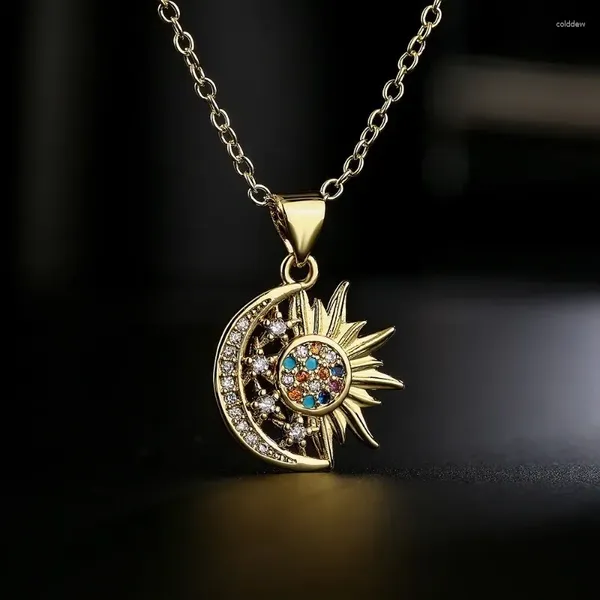 Chaînes Mode Exquis Soleil Lune Étoile Collier Dames Boho Vintage Clavicule Chaîne Déformation Pendentif Bijoux En Gros