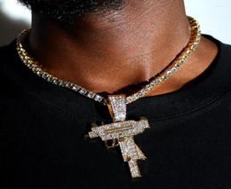 Chains Fashion Rhingestone brillant Collier de pendentif de mitrailleur Uzi pour hommes Femmes Iced Out Paves Crystal Tennis Chain Bijoux8196158