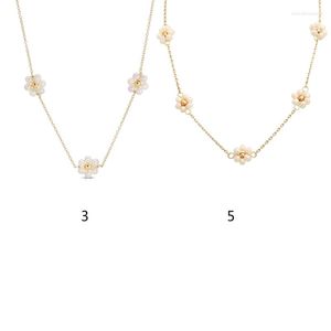 Chaînes Perles d'eau douce Collier ras du cou en or 14 carats Fleur plaquée pour femme fille bijoux cadeau 264E