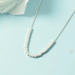 Chaines Gioio japonais et coréen Cousant petit collier carré 2024 Fashion polyvalente de la femme