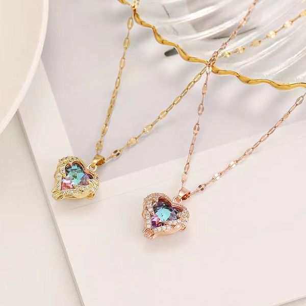 Chaînes plaqué or coeur pendentif collier pour femmes bijoux en acier au titane grand cristal luxe tour de cou coréen élégant en gros