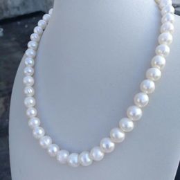 Chaînes Magnifique collier de perles blanches rondes de la mer du Sud de 11 à 10 mm 19 pouces 14 carats en or jaune