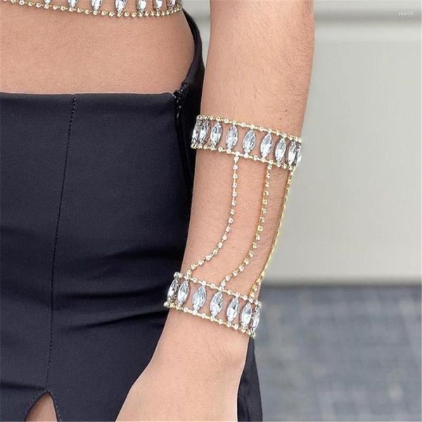 Chaînes magnifiques strass multicouche main bracelet bracelet bijoux de mariage pour les femmes cristal charme rectangle bracelet cadeau