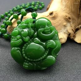Cadenas verde Jades colgante hecho a mano tallado riendo Maitreya Buda mujeres hombres amuleto joyería colgantes collar de cuentas
