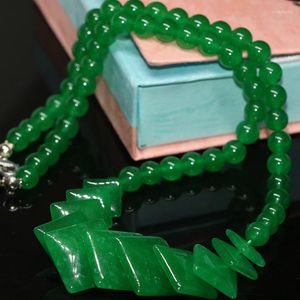 Chaînes Vert Malaisie Jades Calcédoine Pierre Perles 10-17mm Carré Diagonal 6mm Collier Rond Pour Femmes Bijoux 18 pouces B631-1