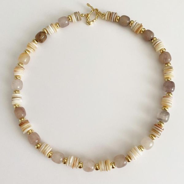 Chaînes faites à la main pierre naturelle dorée soie Jade coquille perles collier pour femmes été vacances fête bijoux Design Unique