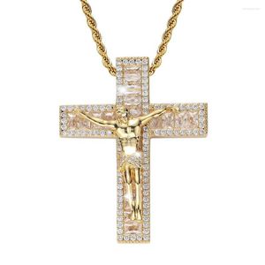 Chaînes Hip Hop Hommes Glacé Or Christ Croix Jésus Pendentif Collier Bijoux Cadeau Pour Hommes Femmes Avec Chaîne De Corde