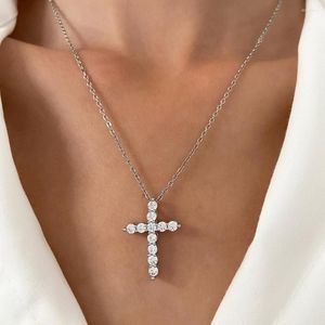 Chaînes Hip Hop Punk Style Croix Zircon Collier Personnalisé Et Créatif Accessoires Pour Femmes