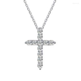 Chains HK0036 Lefei Fashion Luxury Classic Diamond-Set 0.1ct Moissanite Cross Necklace for Women Real 925 Sterling Silver Party Sieraden