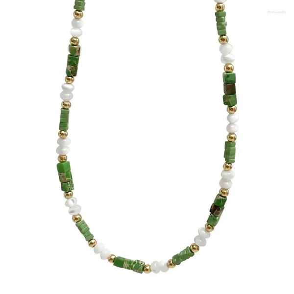 Chaines Ins Niche Style Verge Square Green Natural Stone Shell Collier perle pour filles chaîne de clavicule minimaliste