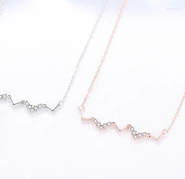 Chaînes bijoux japonais et coréens collier vague femmes couleur argent battement de coeur ECG chaîne de clavicule géométrique Simple