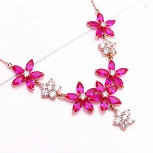 Chains dames Luxury Ruby Flower Collier Classic plaqué 14K Rose Gold Sweet Wedding Choker Pendant Bijoux